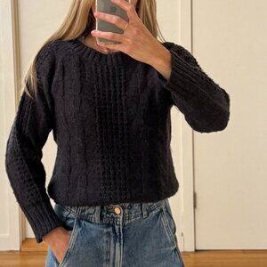 Women's Heather Charcoal Cable Knit Crewneck Sweater Size Small.